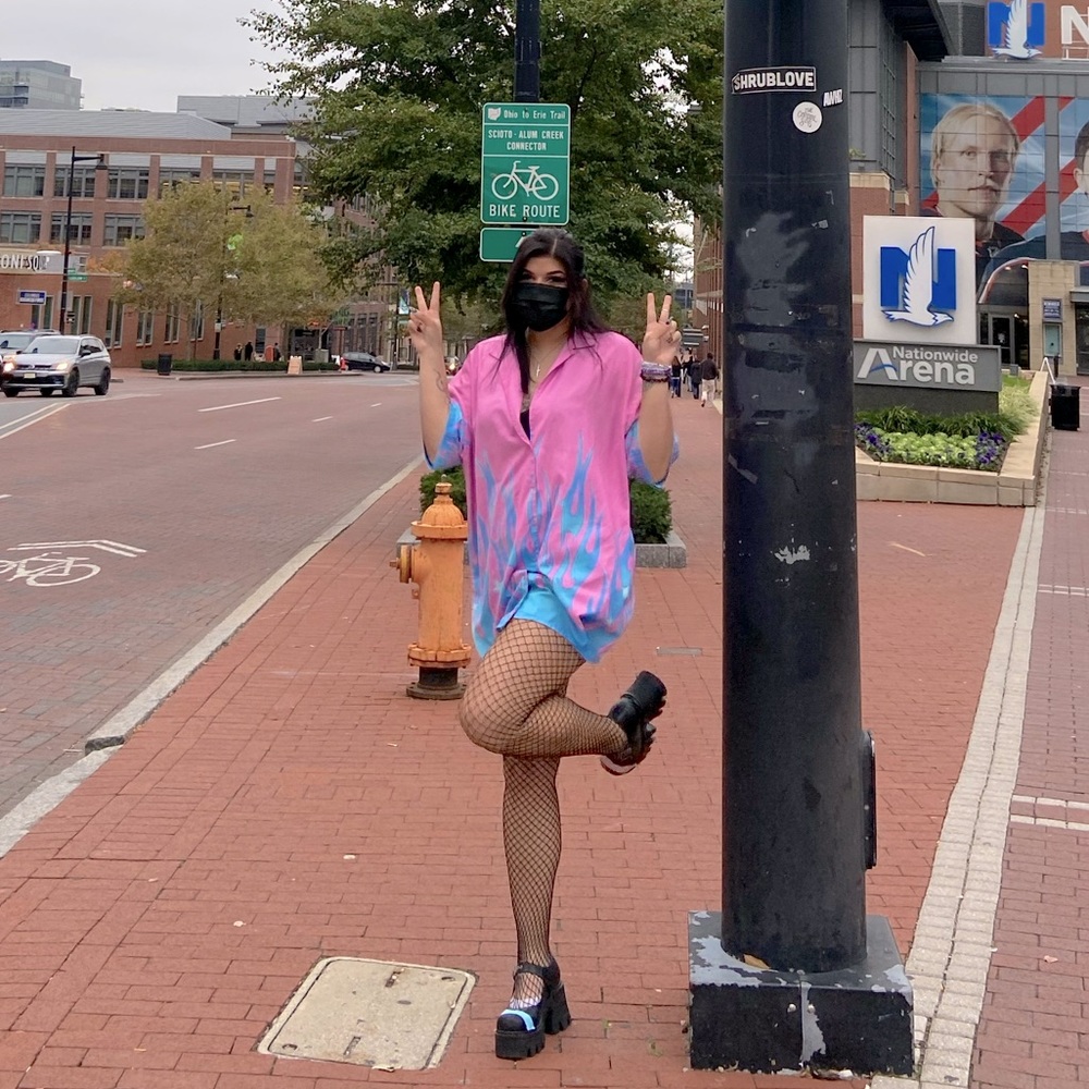 meet your posher, izabelle <3